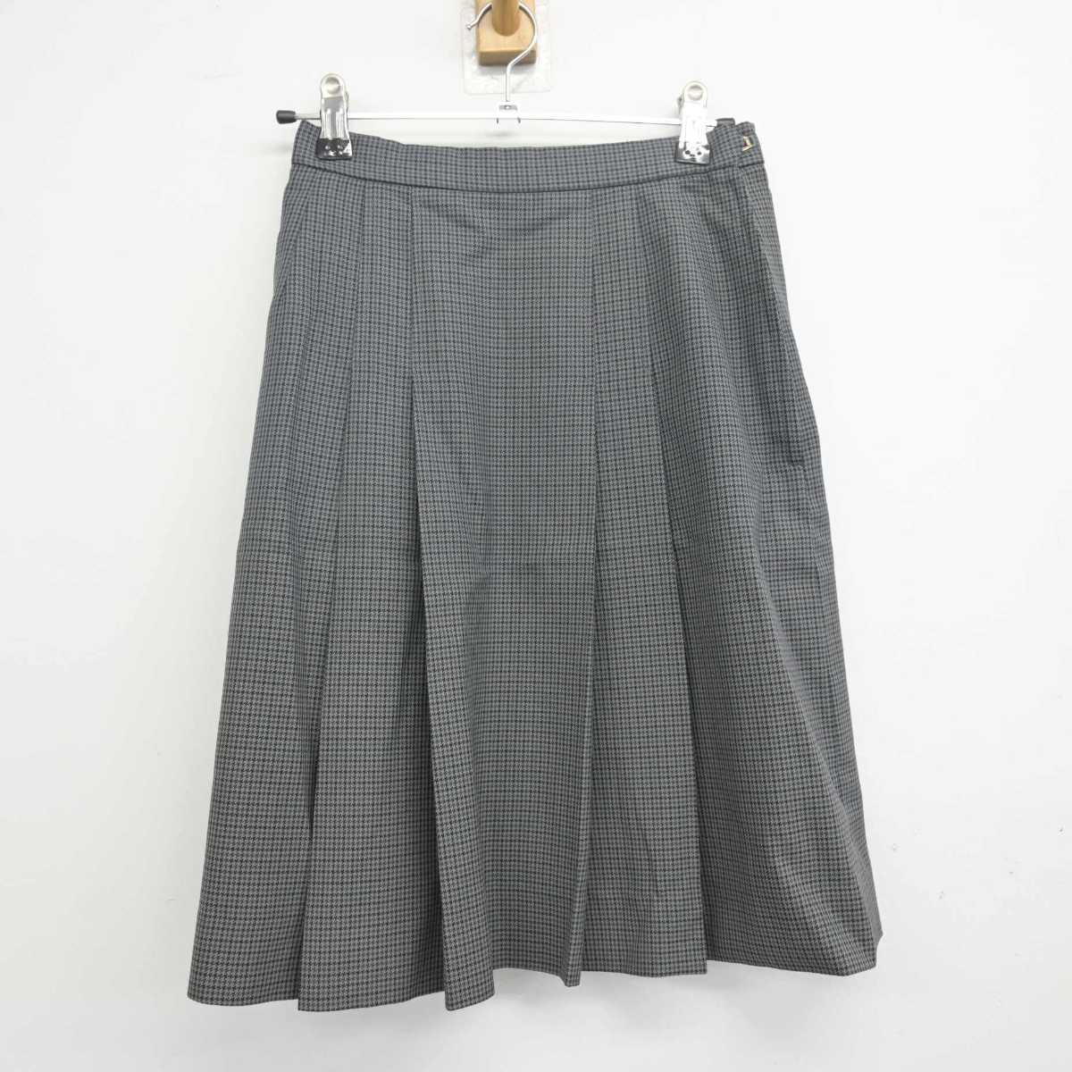 【中古】秋田県 仁賀保高等学校/旧制服 女子制服 2点 (シャツ・スカート) sf079737