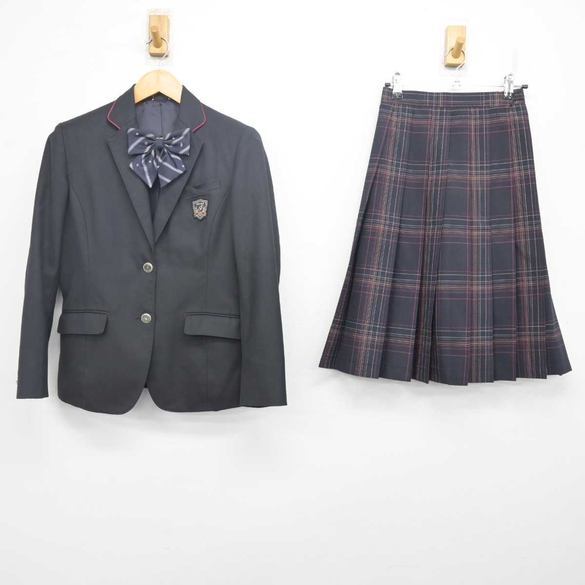 【中古】千葉県 千葉市立磯辺中学校 女子制服 3点 (ブレザー・スカート) sf079799