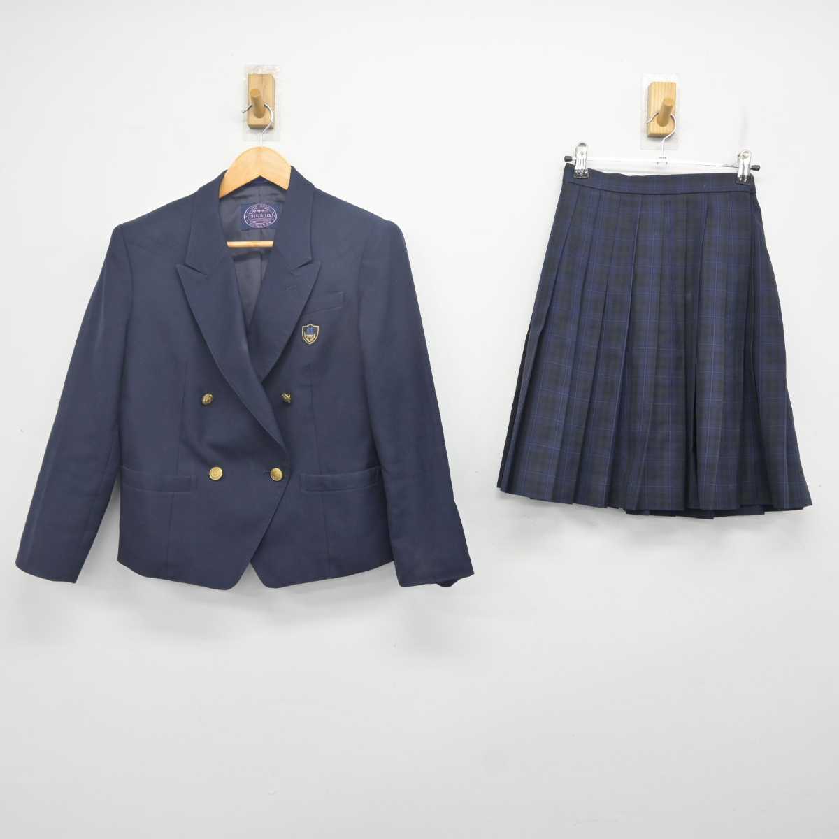 【中古】千葉県 幕張総合高等学校 女子制服 2点 (ブレザー・スカート) sf079800