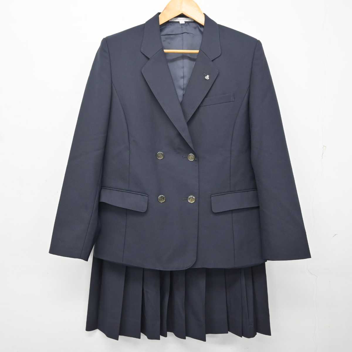 【中古】埼玉県 鴻巣高等学校 女子制服 4点 (ブレザー・ニット・スカート) sf079823