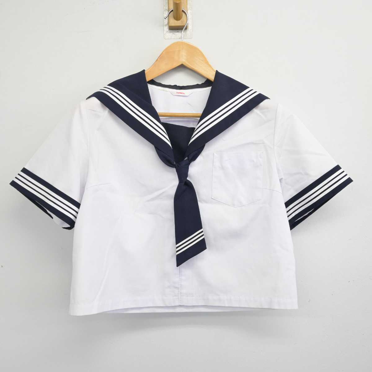 【中古】 学校名不明 女子制服 3点 (セーラー服・スカート) sf079865