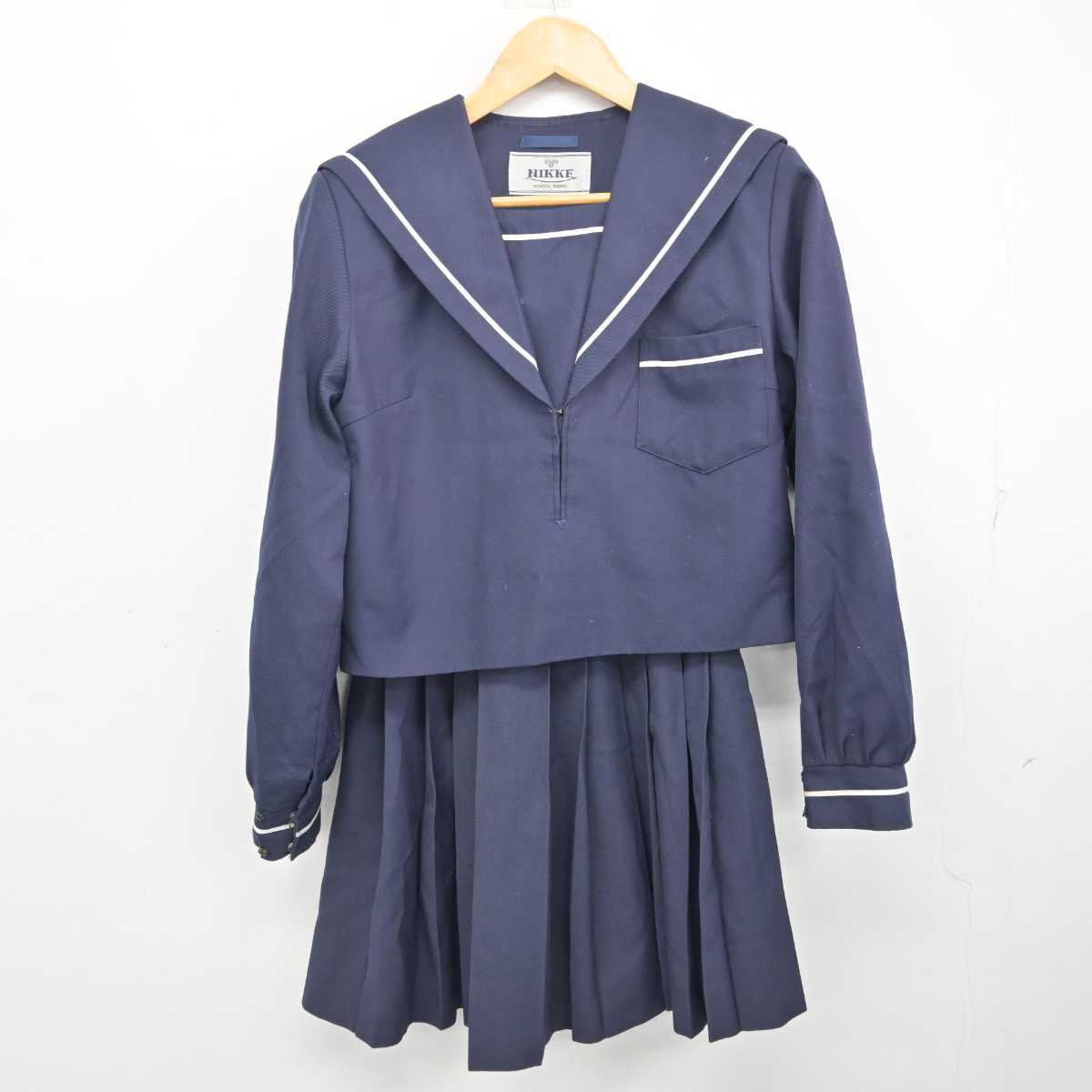 【中古】大阪府 熊取南中学校 女子制服 2点 (セーラー服・スカート) sf079909