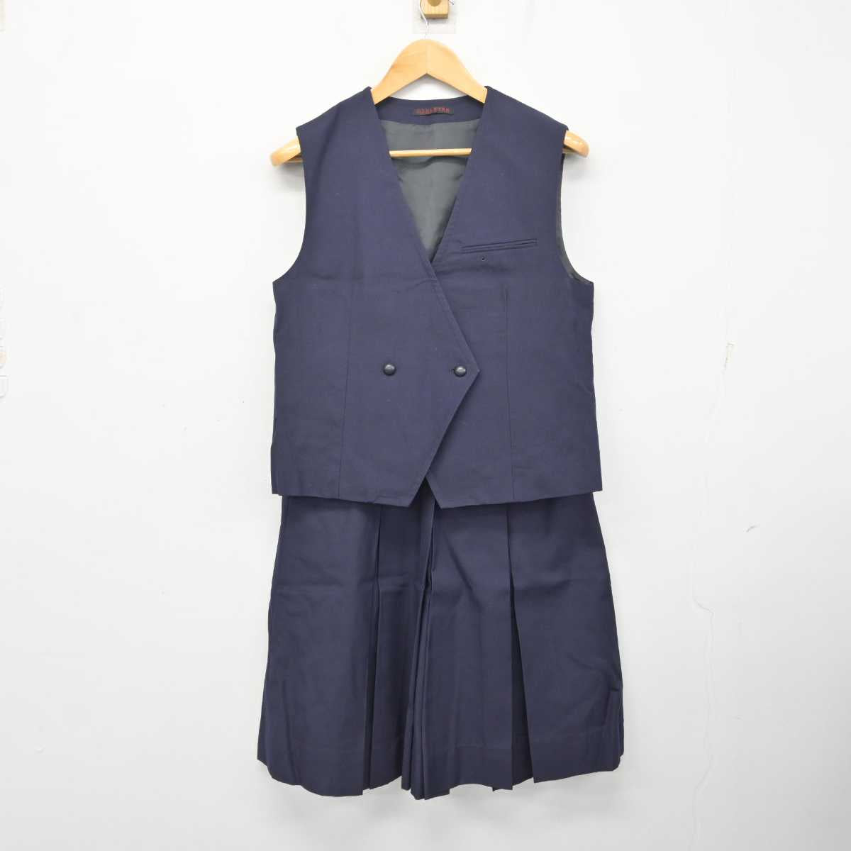 【中古】奈良県 桜井高等学校 女子制服 3点 (ブレザー・ベスト・スカート) sf080002