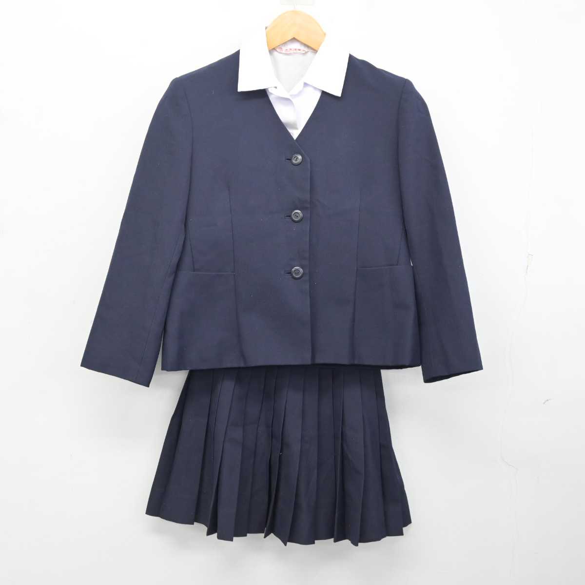 【中古】愛知県 昭和高等学校 女子制服 3点 (ブレザー・シャツ・スカート) sf080049