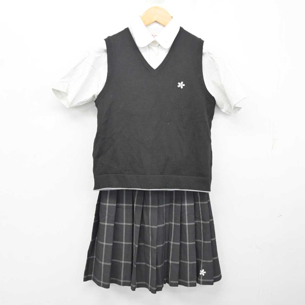 【中古】鹿児島県 明桜館高等学校 女子制服 4点 (ニットベスト・シャツ・スカート) sf080302