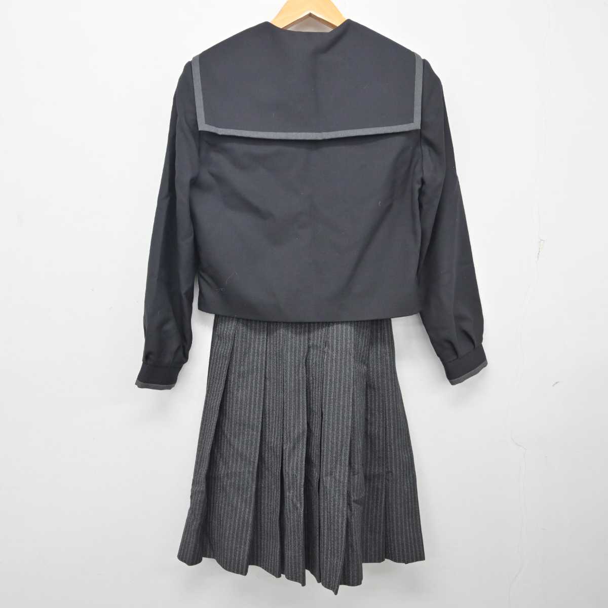 【中古】青森県 白山台中学校 女子制服 3点 (セーラー服・スカート) sf080349