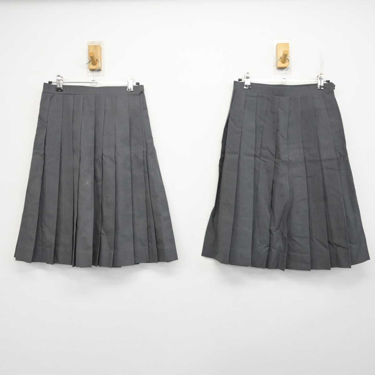 【中古】東京都 玉川中学校 女子制服 4点 (ブレザー・スカート) sf080386