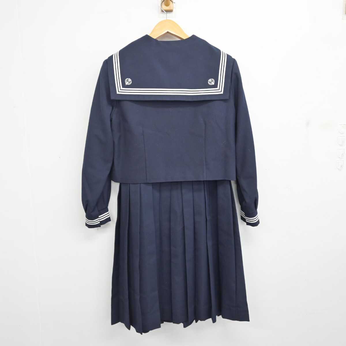 【中古】埼玉県 三郷市立栄中学校 女子制服 4点 (セーラー服・ジャンパースカート) sf080457