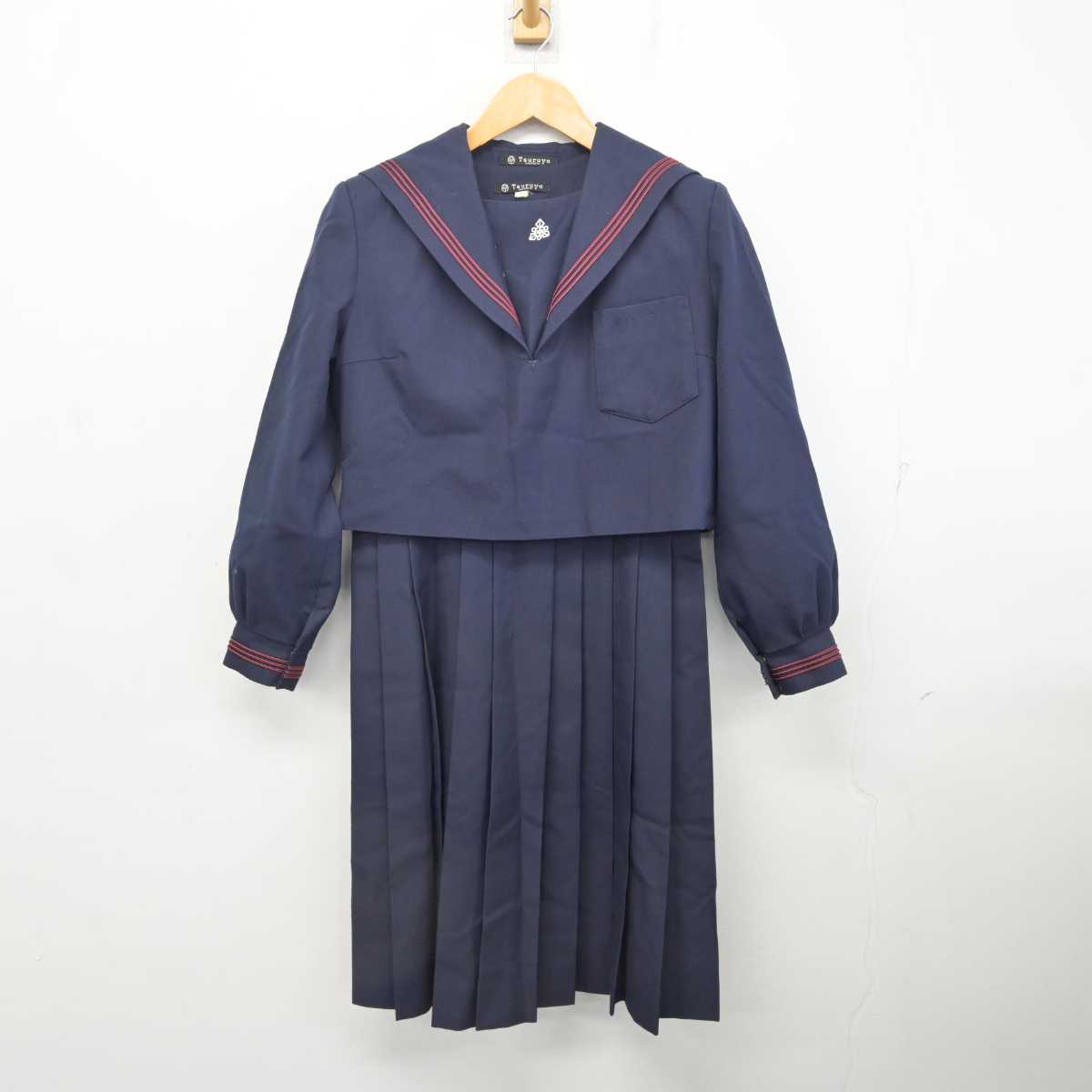 【中古】熊本県 有明中学校 女子制服 2点 (セーラー服・ジャンパースカート) sf080918