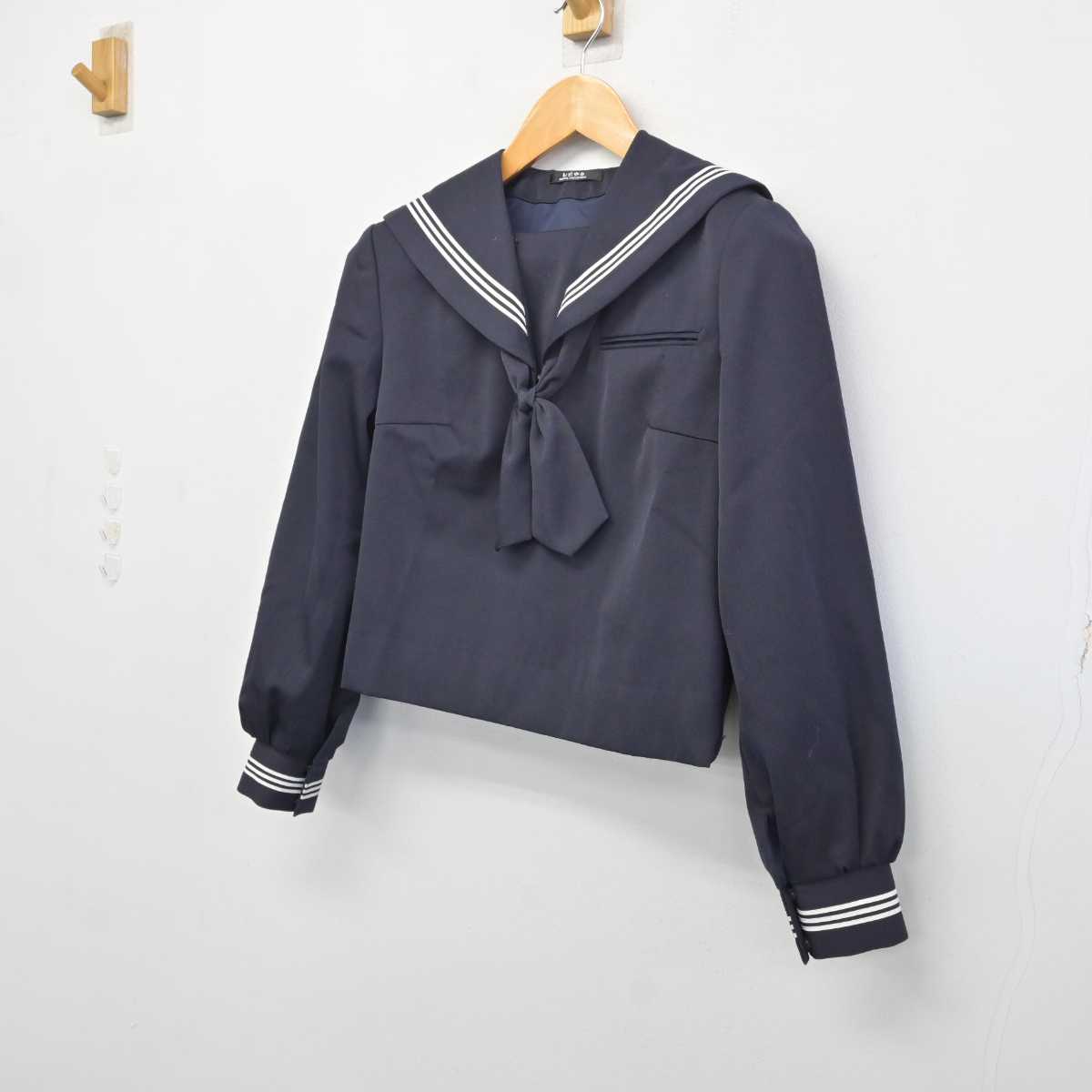 【中古】静岡県 小山中学校 女子制服 2点 (セーラー服) sf080931