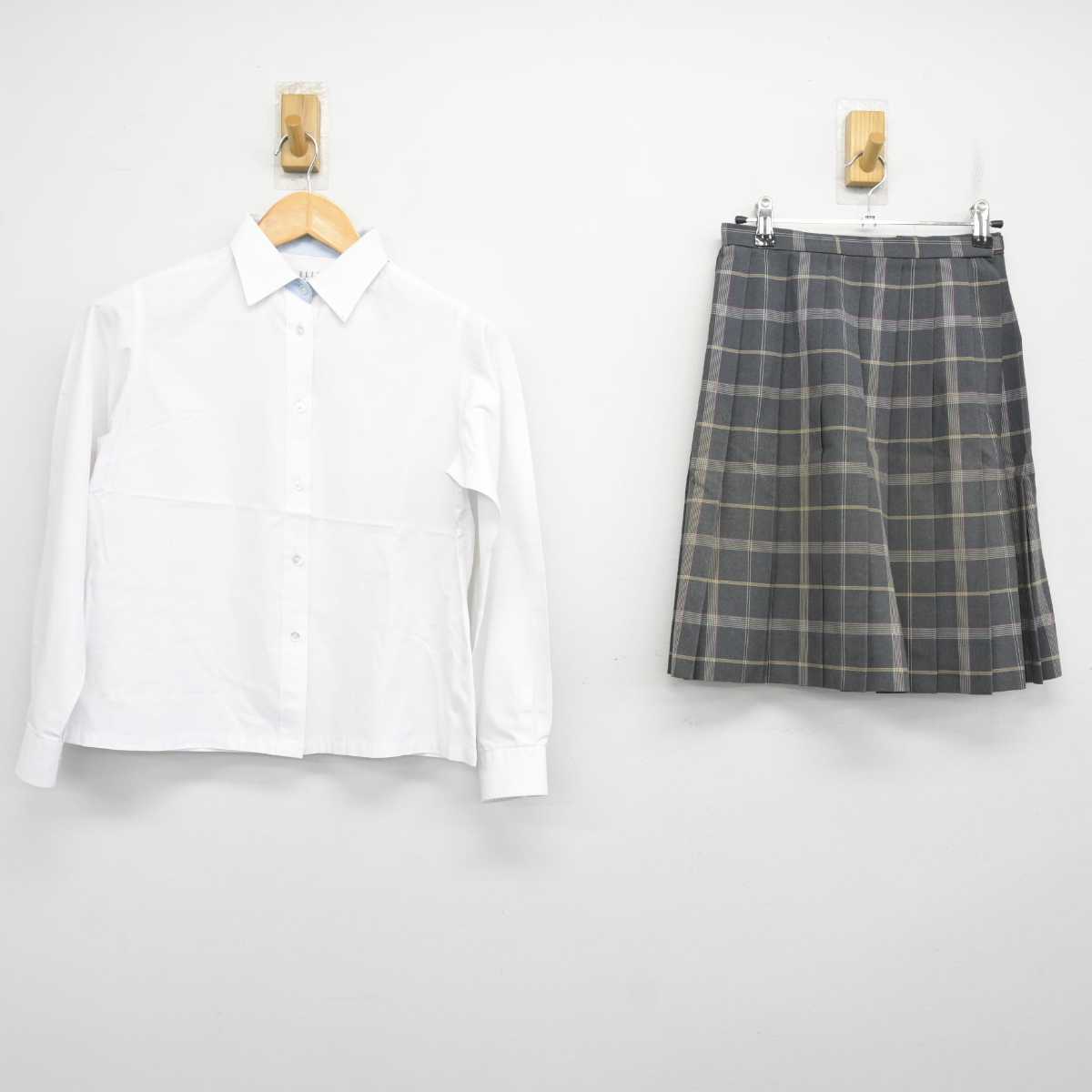 【中古】愛知県 至学館高等学校 女子制服 2点 (シャツ・スカート) sf081090