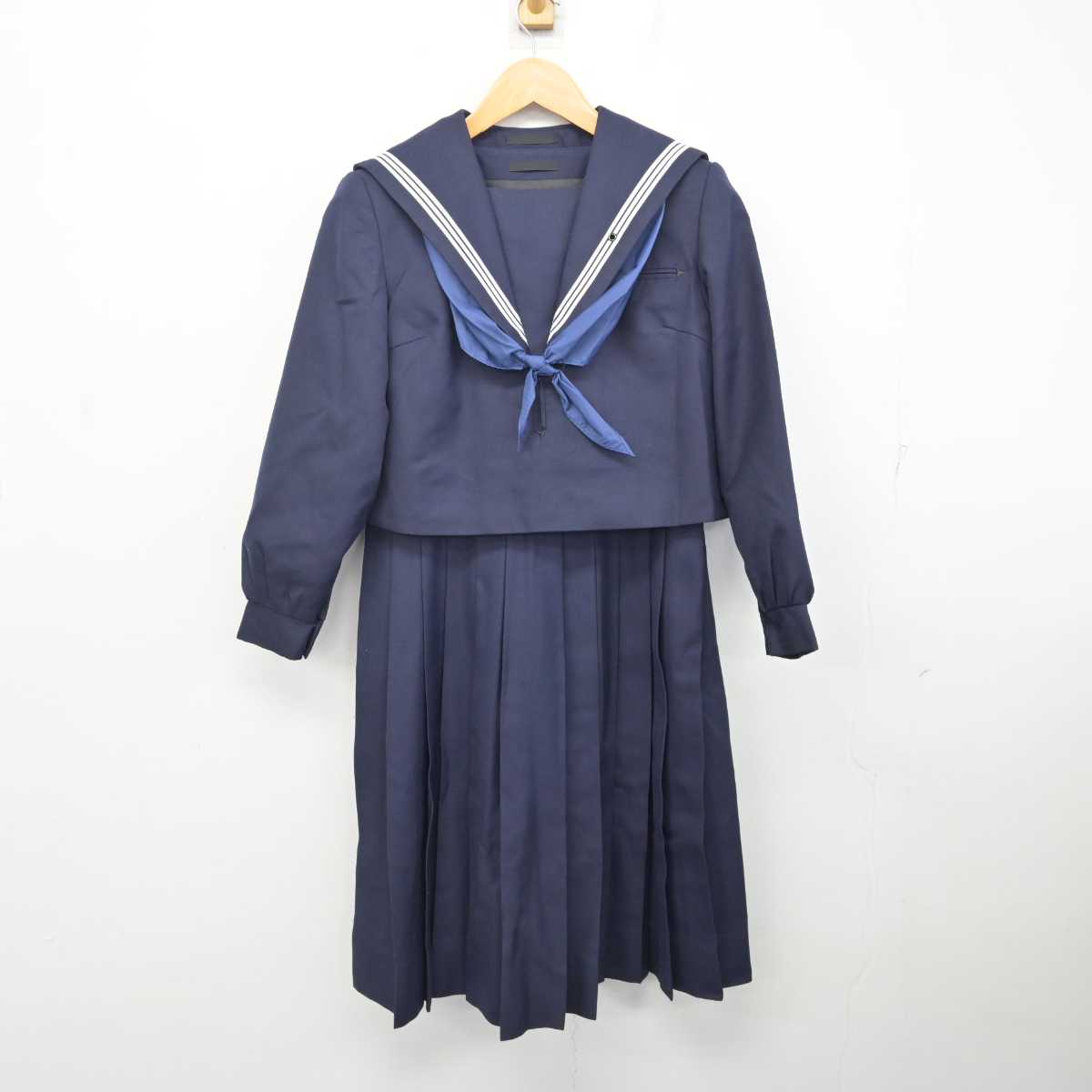 【中古】福岡県 香椎高等学校 女子制服 3点 (セーラー服・ジャンパースカート) sf081125