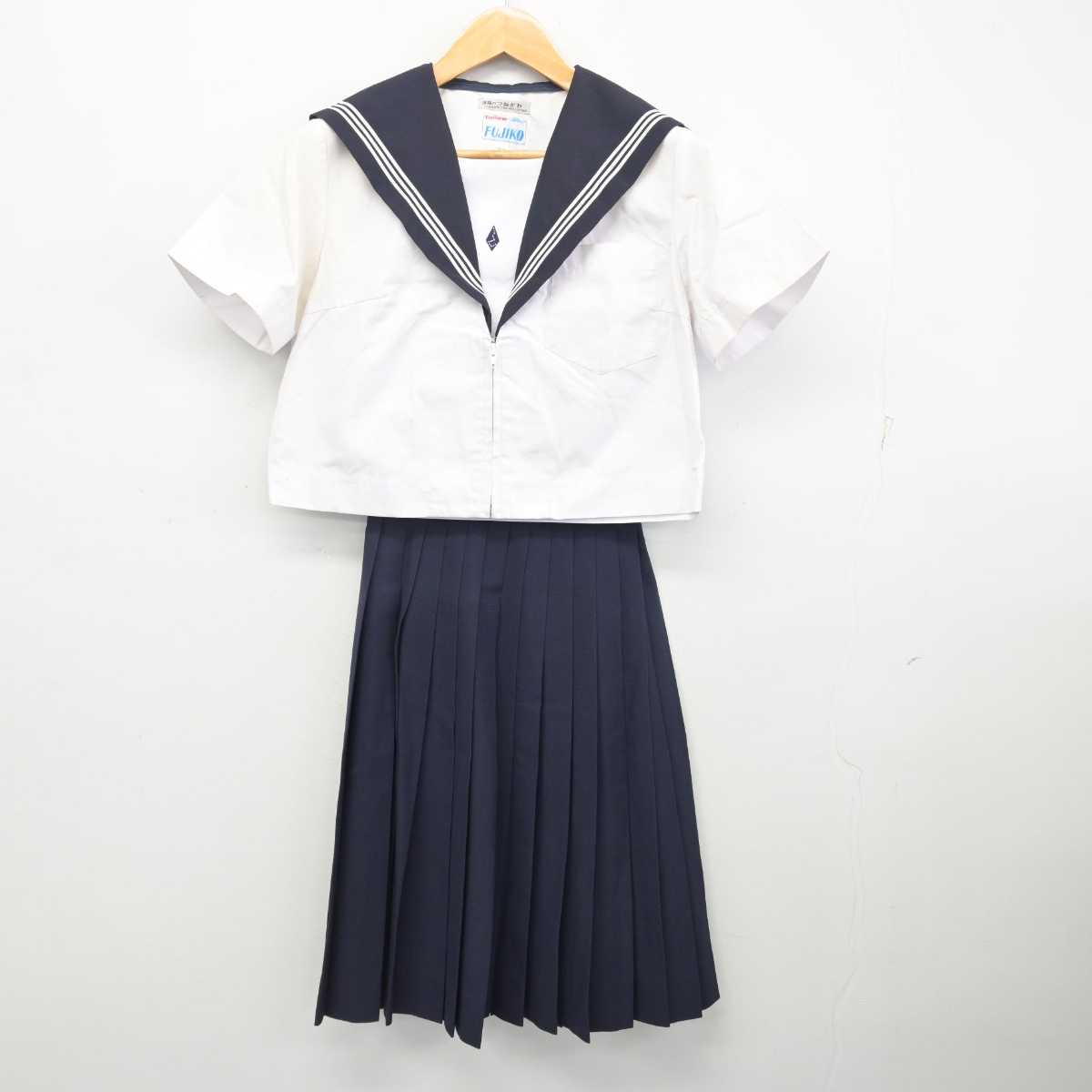 【中古】愛知県 一宮北高等学校 女子制服 3点 (セーラー服・スカート) sf081193