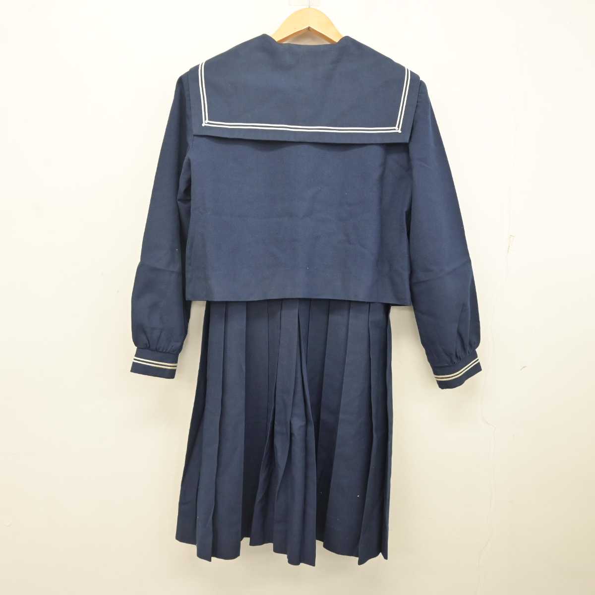 【中古】鹿児島県 緑丘中学校 女子制服 4点 (セーラー服・ジャンパースカート) sf081206