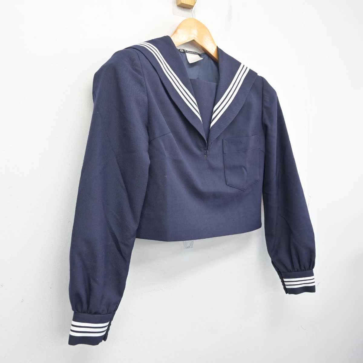 【中古】熊本県 山鹿中学校 女子制服 1点 (セーラー服) sf081238