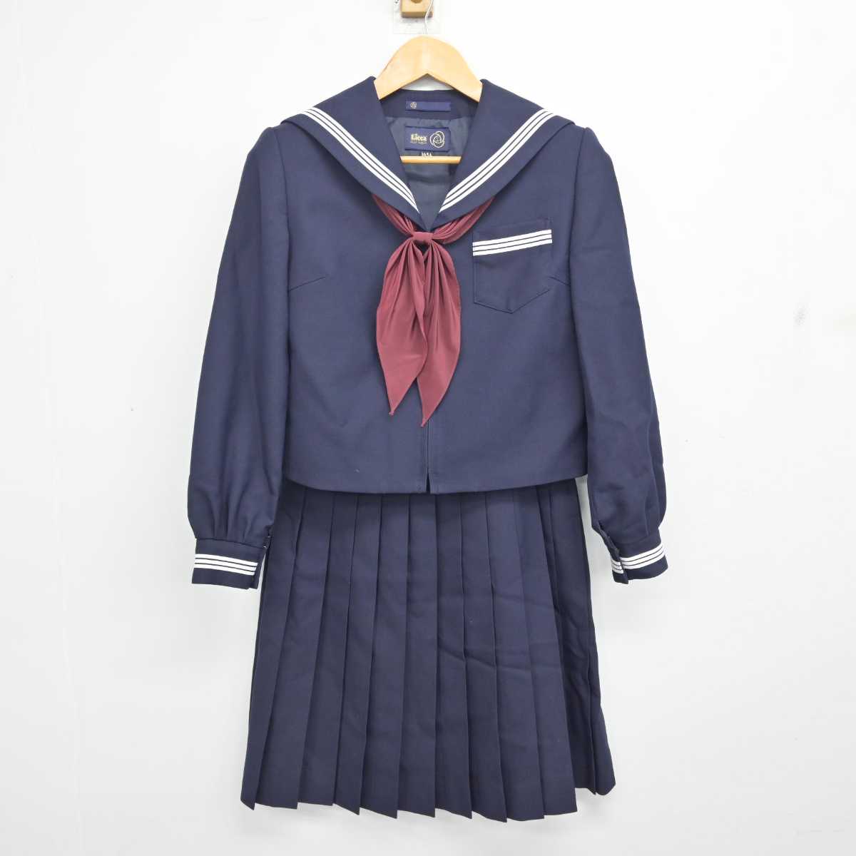 【中古】青森県 弘前市立第三中学校 女子制服 3点 (セーラー服・スカート) sf081385