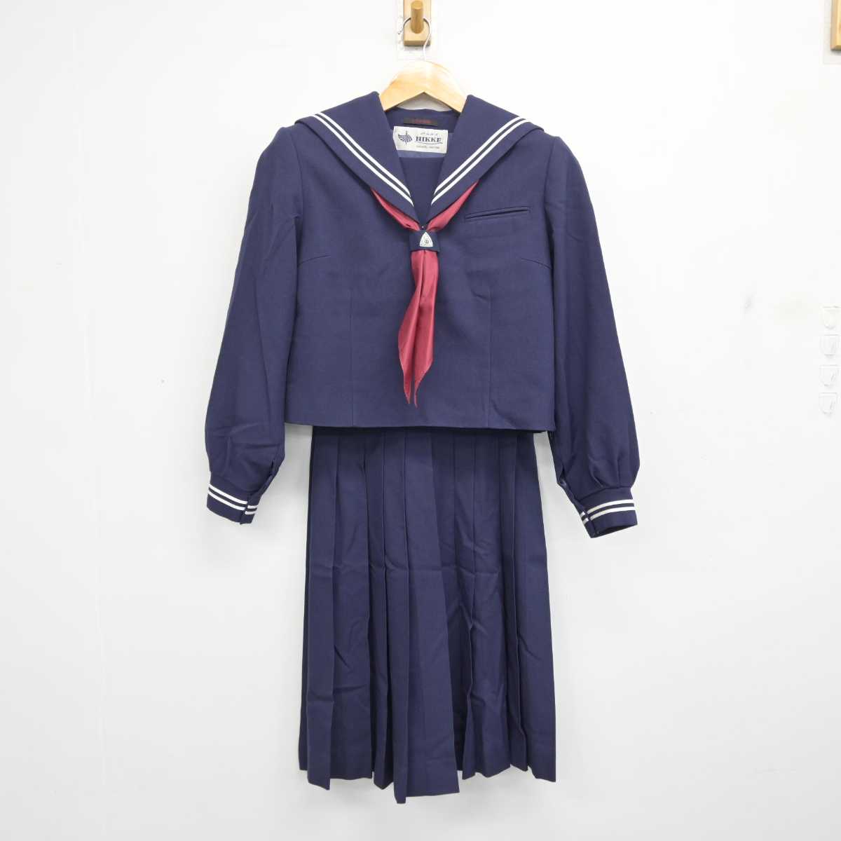 【中古】栃木県 壬生中学校 女子制服 3点 (セーラー服・スカート) sf081406