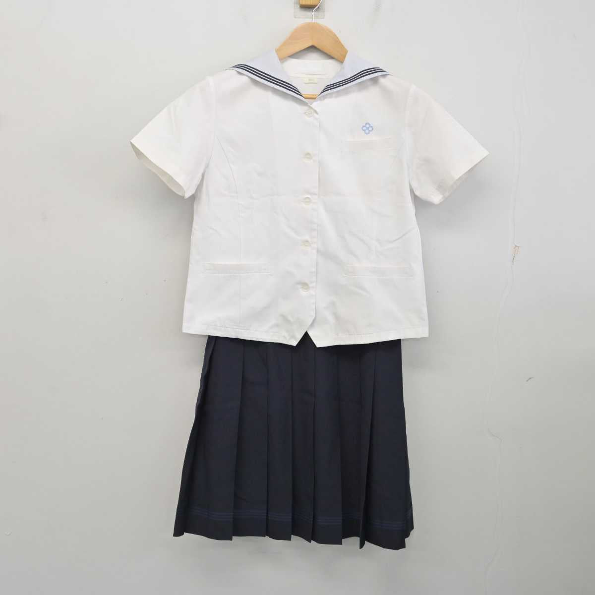 【中古】長崎県 活水中学校・高等学校 女子制服 3点 (ニットベスト・ブラウス・スカート) sf081515