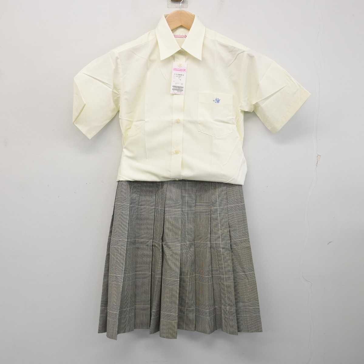 【中古】山梨県 日本大学明誠高等学校 女子制服 3点 (ニットベスト・シャツ・スカート) sf081520