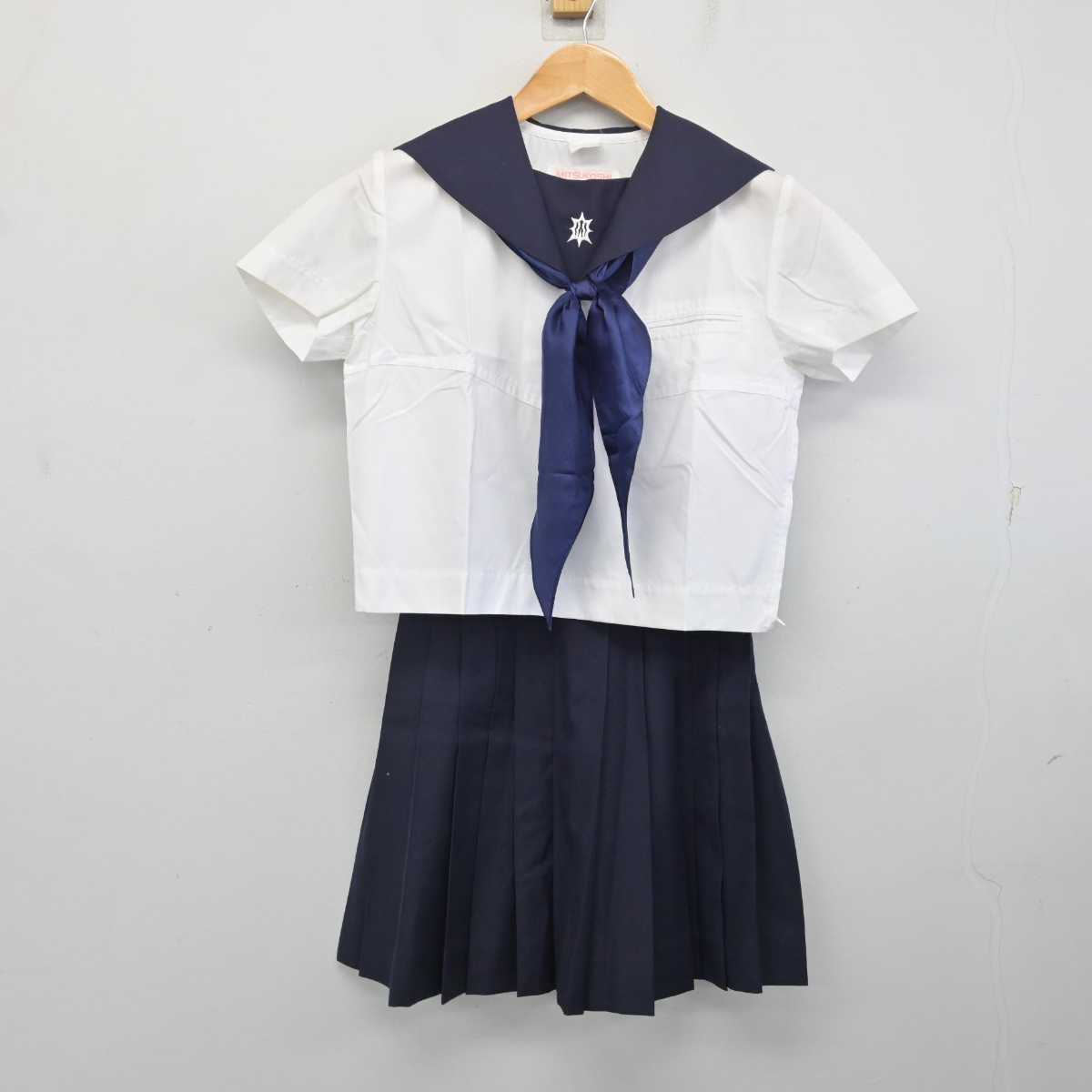 【中古】東京都 杉並高等学校 女子制服 4点 (セーラー服・スカート) sf082061