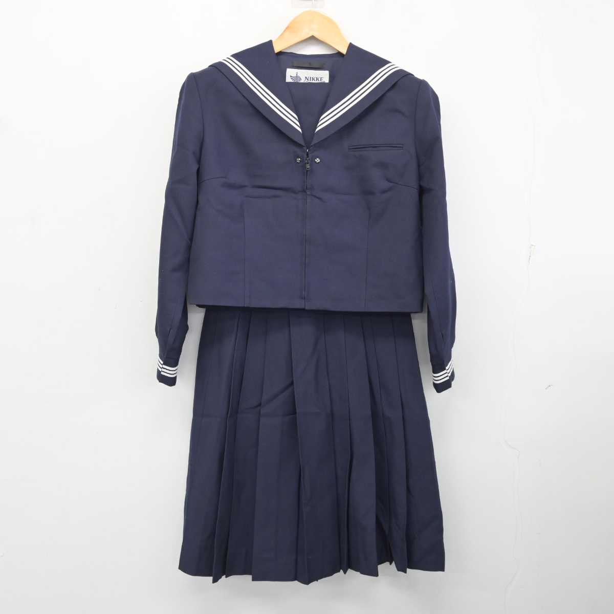 【中古】埼玉県 芝中学校 女子制服 3点 (ニット・セーラー服・スカート) sf082066