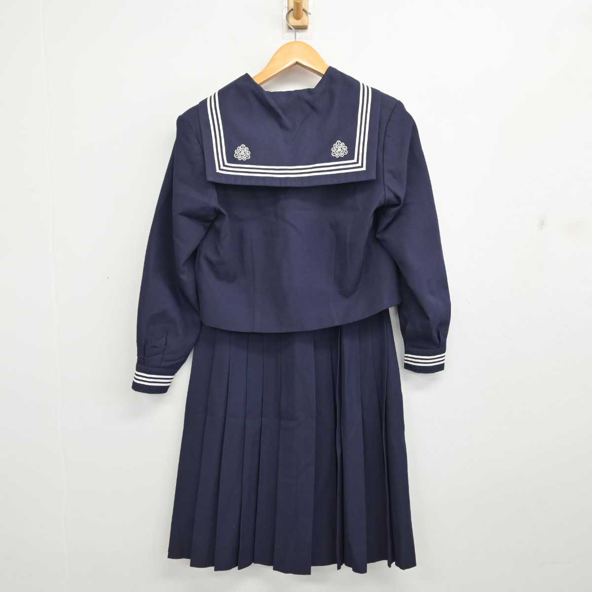 【中古】埼玉県 松山女子高等学校 女子制服 2点 (セーラー服・スカート) sf082524