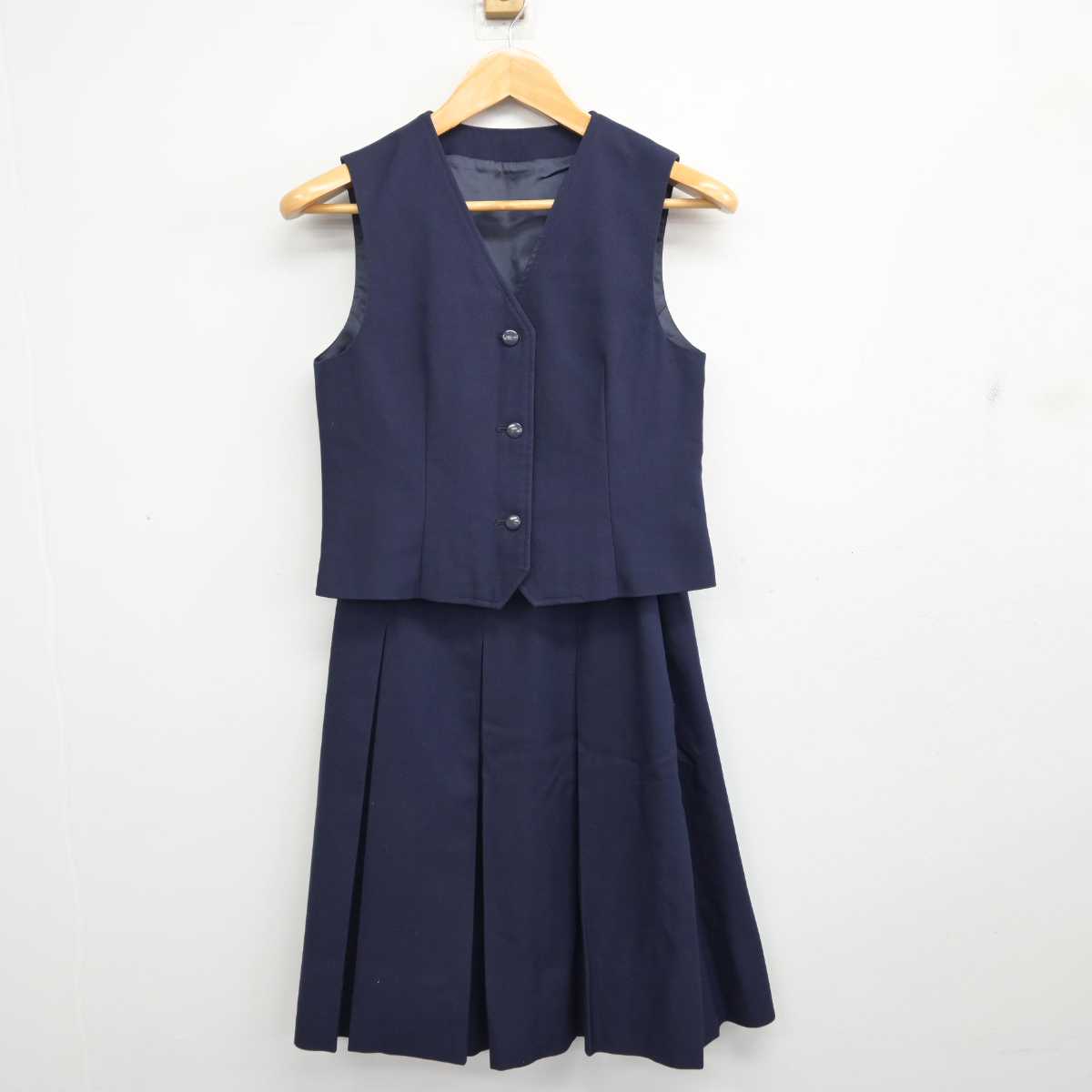 【中古】東京都 東大和市立第四中学校 女子制服 4点 (ブレザー・ベスト・スカート) sf082533