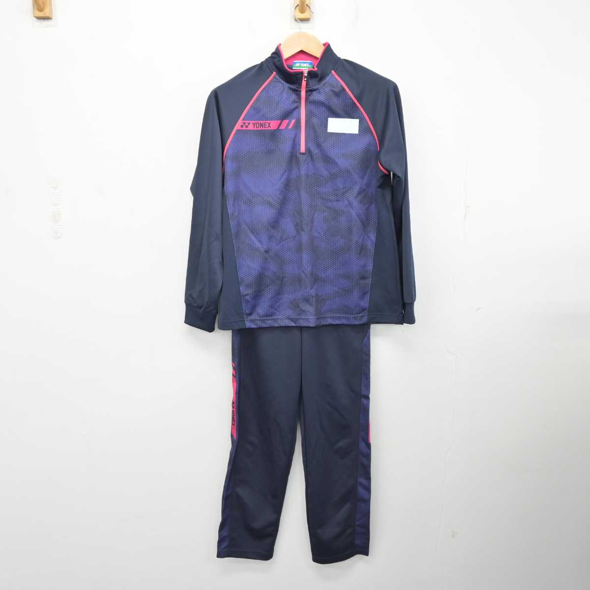 【中古】千葉県 幕張総合高等学校 女子制服 2点 (ジャージ 上・ジャージ 下) sf082570