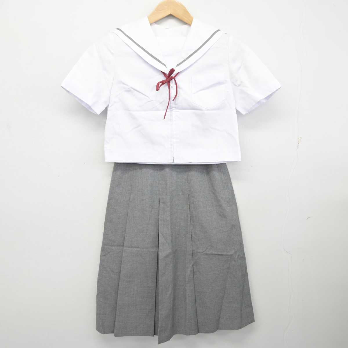 【中古】秋田県 秋田大学教育文化学部附属中学校/旧制服 女子制服 4点 (セーラー服・セーラー服・スカート) sf082653