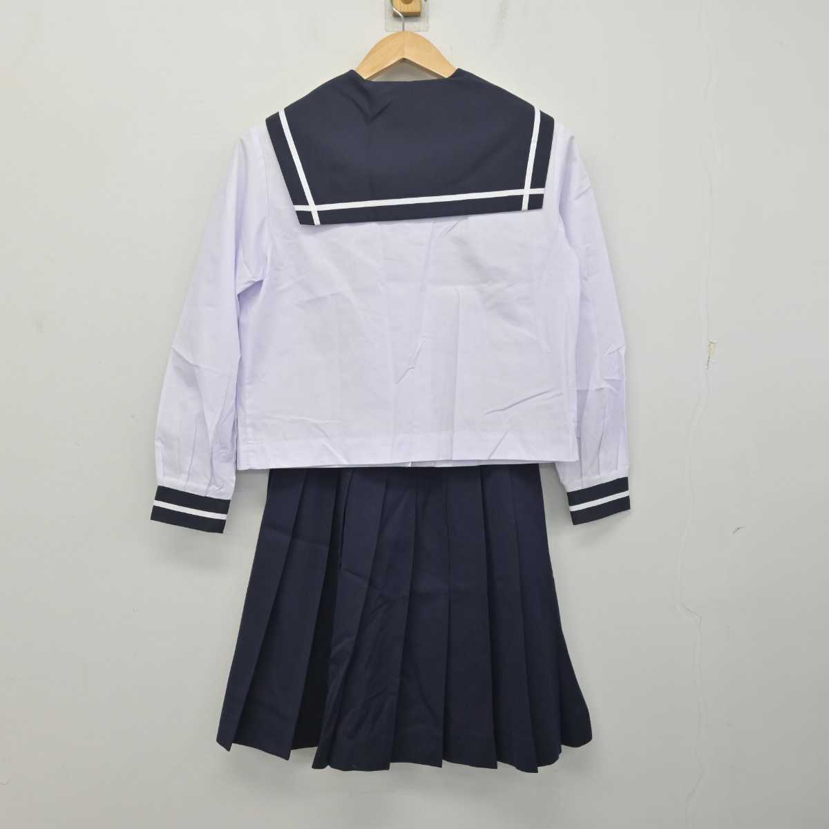 【中古】宮崎県 中郷中学校 女子制服 3点 (セーラー服・スカート) sf082690