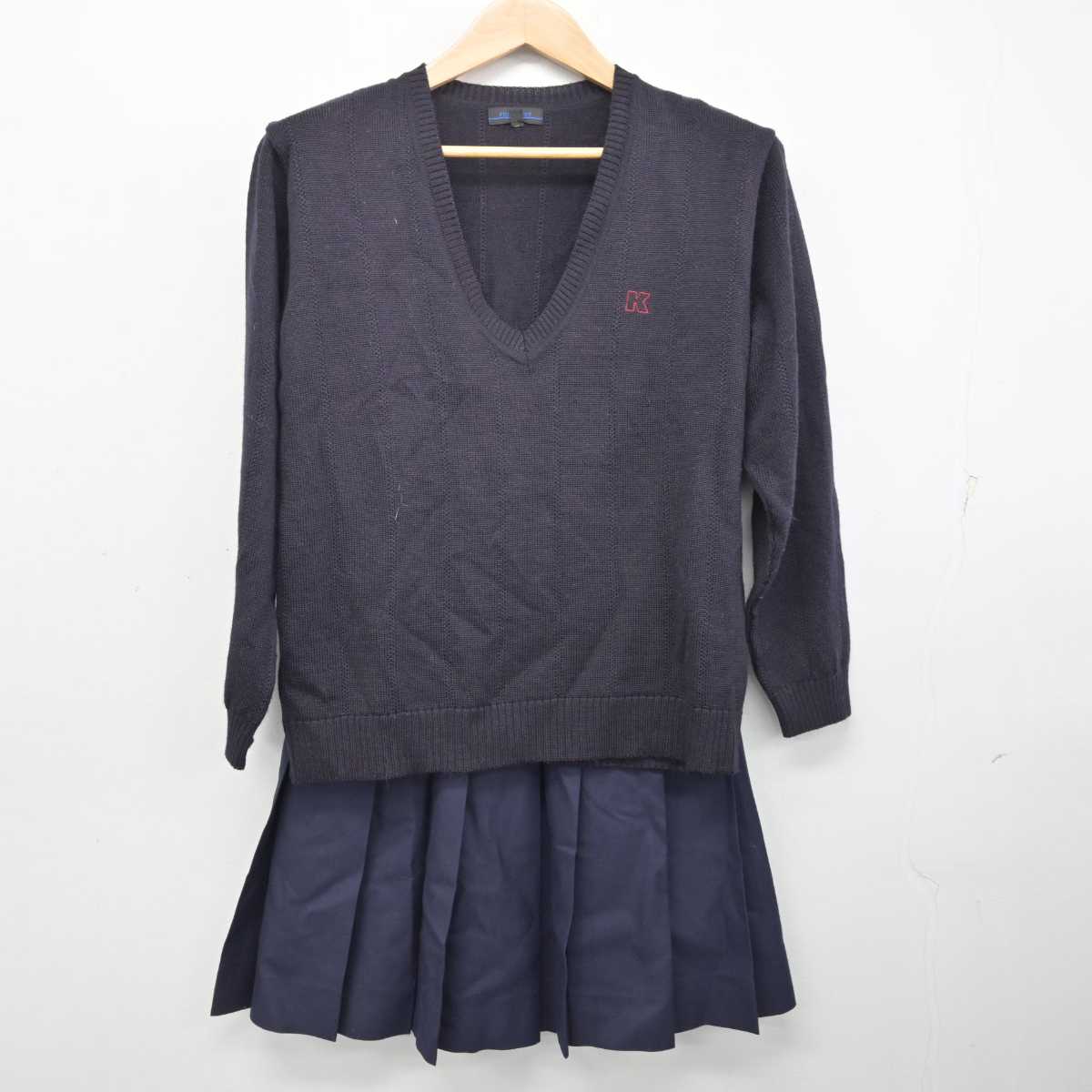 【中古】山形県 九里学園高等学校 女子制服 3点 (ブレザー・ニット・スカート) sf082794