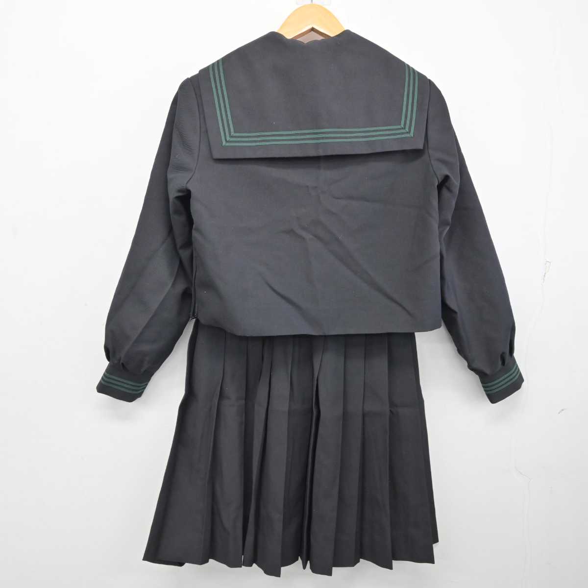 【中古】三重県 西橋内中学校 女子制服 4点 (セーラー服・スカート・スカート) sf082801