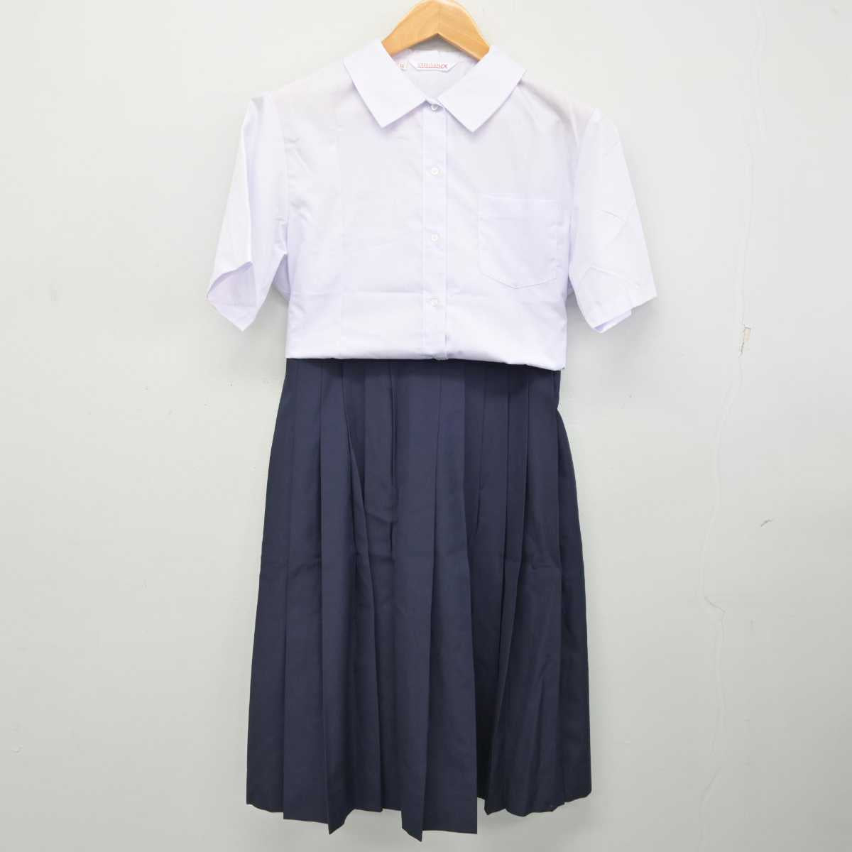 【中古】千葉県 茂原市立冨士見中学校 女子制服 3点 (シャツ・スカート) sf082822