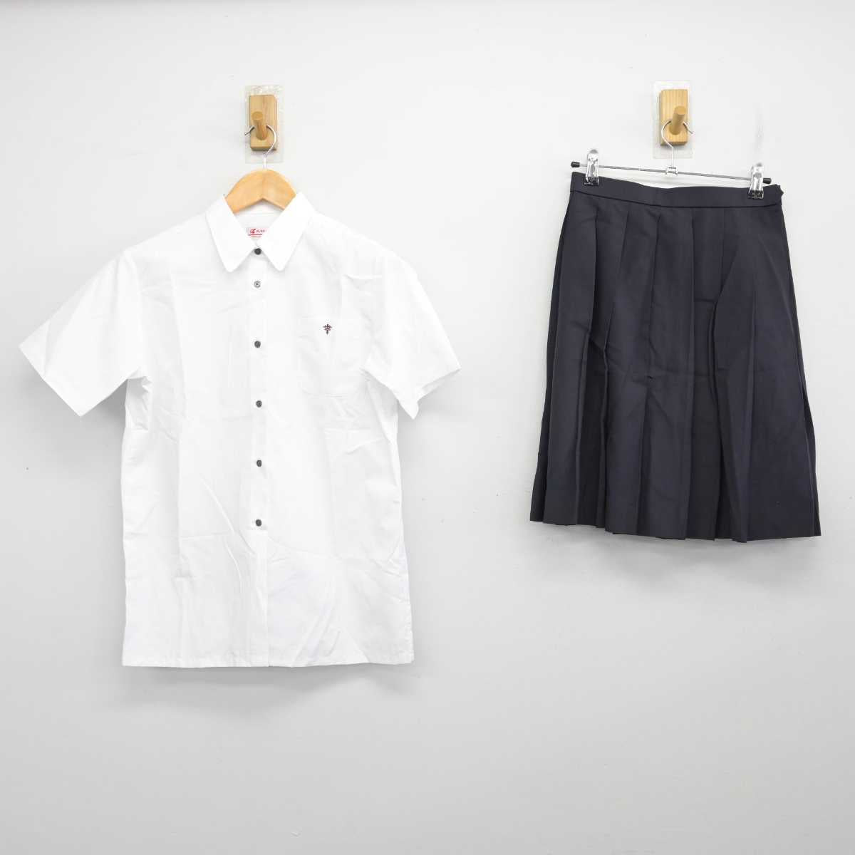 【中古】広島県 広島商業高等学校/旧制服 女子制服 2点 (シャツ・スカート) sf082836