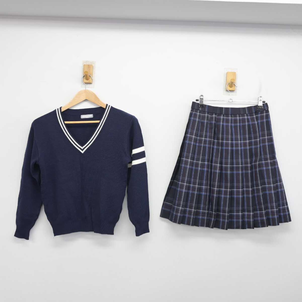 【中古】東京都 東京家政学院中学校・高等学校 女子制服 5点 (ブレザー・ニット・スカート) sf082894