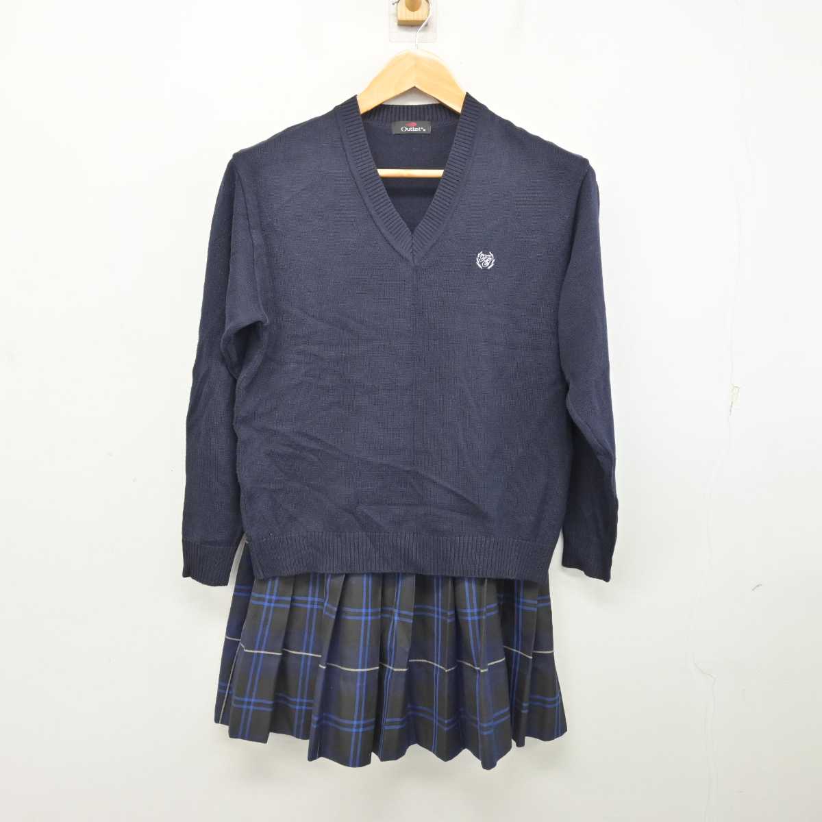 【中古】神奈川県 桐蔭学園高等学校 女子制服 3点 (ニット・スカート) sf082919