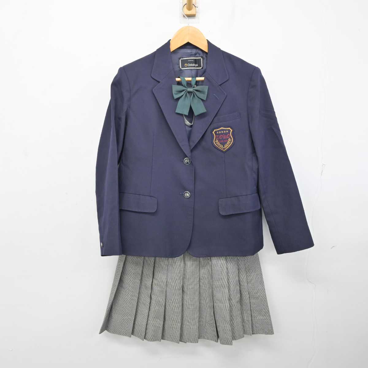 【中古】神奈川県 桐光学園高等学校 女子制服 4点 (ブレザー・ベスト・スカート) sf082927