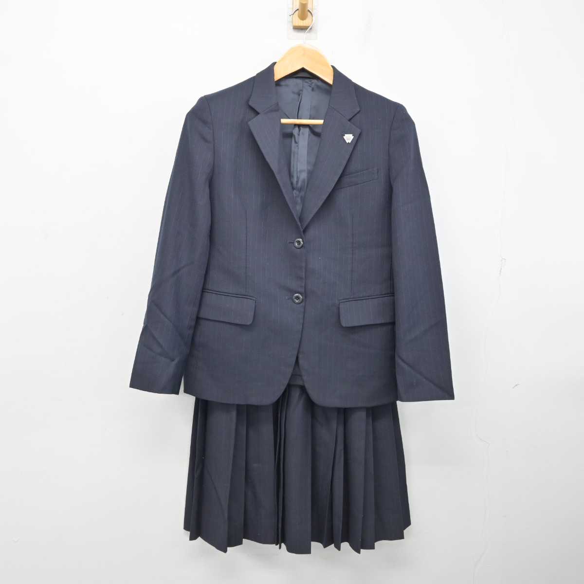 【中古】広島県 呉商業高等学校 女子制服 3点 (ブレザー・スカート) sf082929