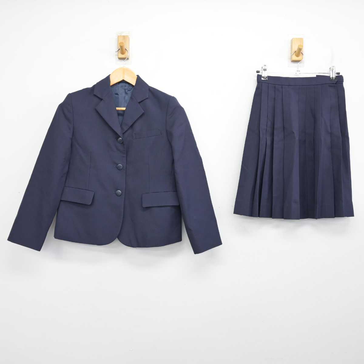 【中古】神奈川県 多摩高等学校 女子制服 2点 (ブレザー・スカート) sf083052