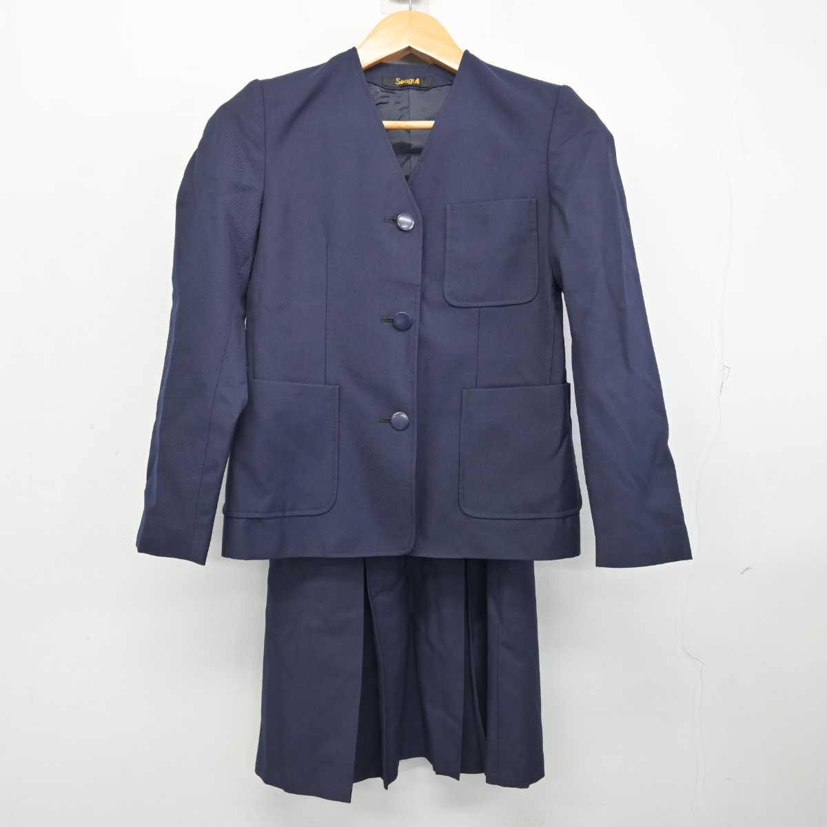 【中古】神奈川県 鶴ケ峯中学校 女子制服 2点 (ブレザー・ジャンパースカート) sf083053