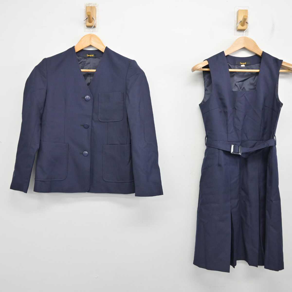 【中古】神奈川県 鶴ケ峯中学校 女子制服 2点 (ブレザー・ジャンパースカート) sf083053