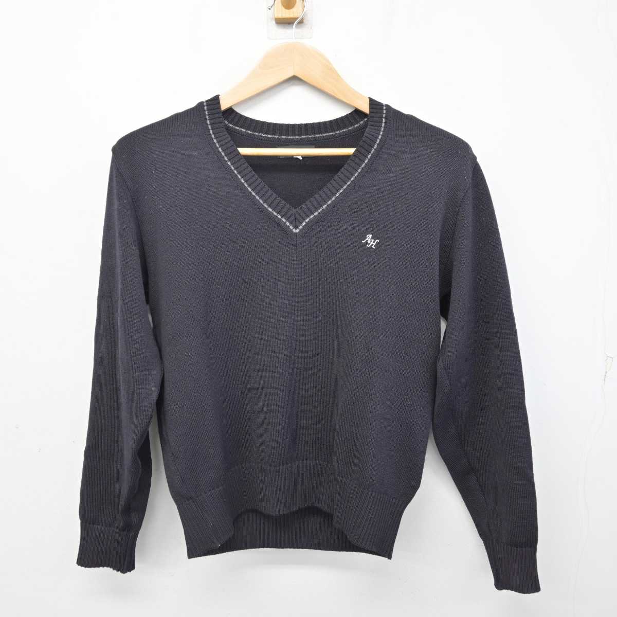 中古】埼玉県 上尾高等学校 女子制服 2点 (ニットベスト・ニット 中古】埼玉県 上尾高等学校 女子制服 2点 (ニットベスト・ニット