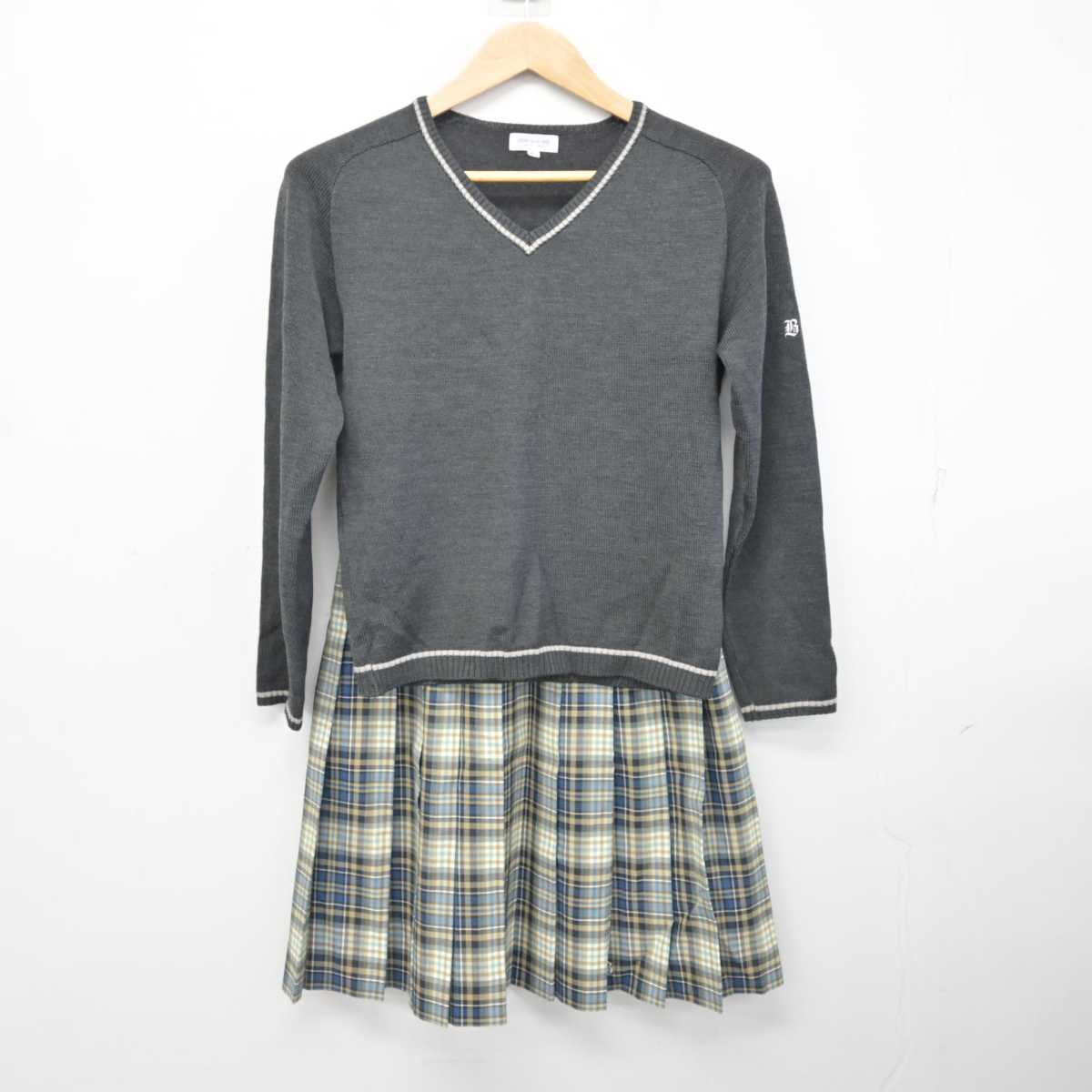 中古】東京都 文教大学付属中学校・高等学校 女子制服 3点 (ブレザー・ニット・スカート) sf083104 | 中古制服通販パレイド