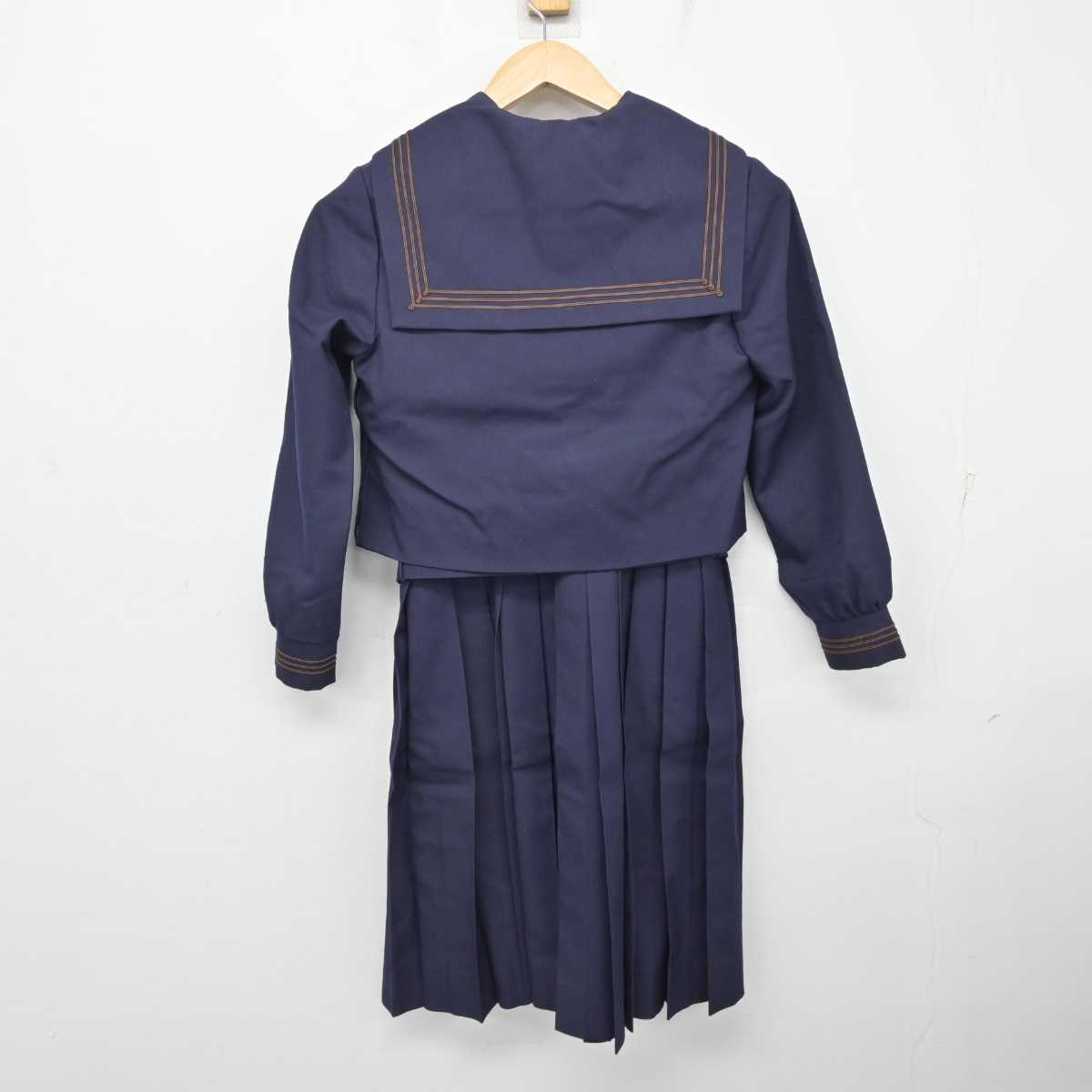 【中古】東京都 杉並区立和田中学校/旧制服 女子制服 2点 (セーラー服・ジャンパースカート) sf083219