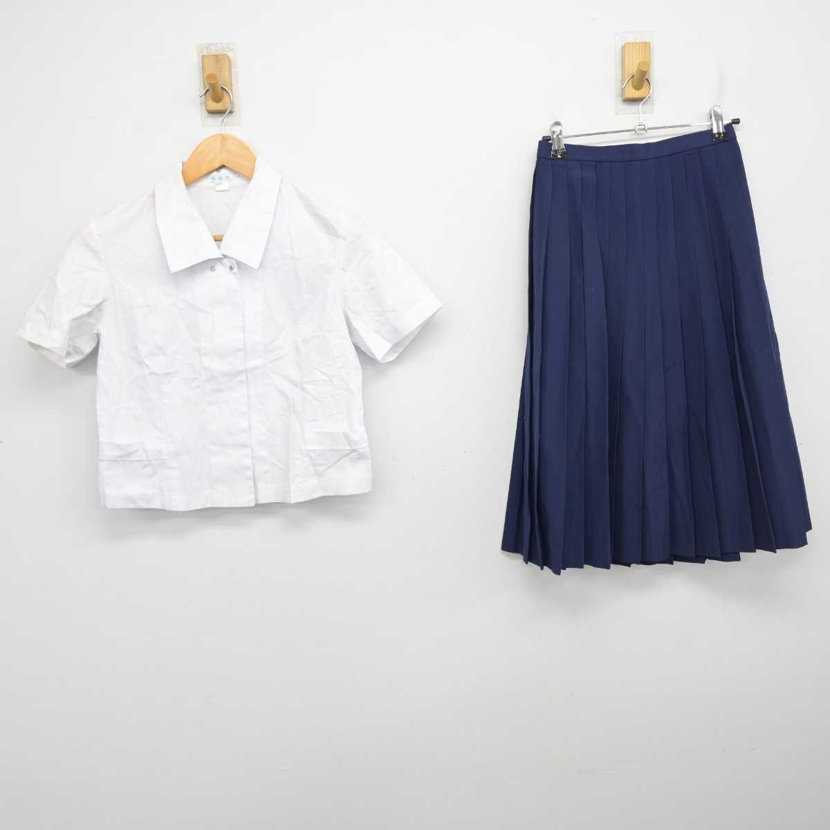 【中古】高知県 高知西高等学校 女子制服 2点 (シャツ・スカート) sf083240