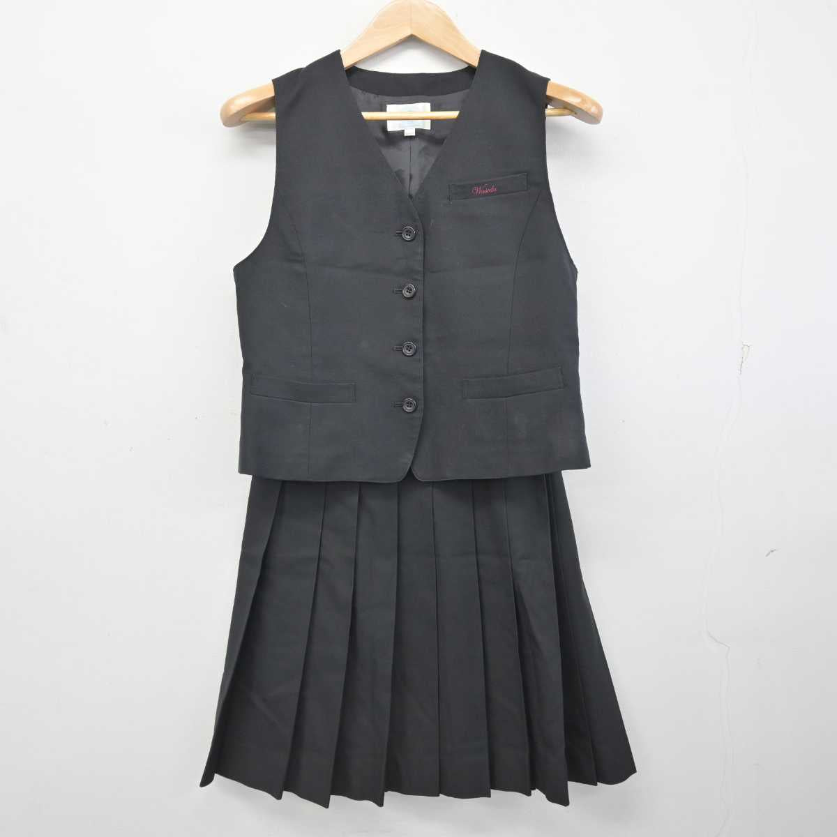 【中古】佐賀県 早稲田佐賀中学校・高等学校 女子制服 3点 (ベスト・スカート) sf083338