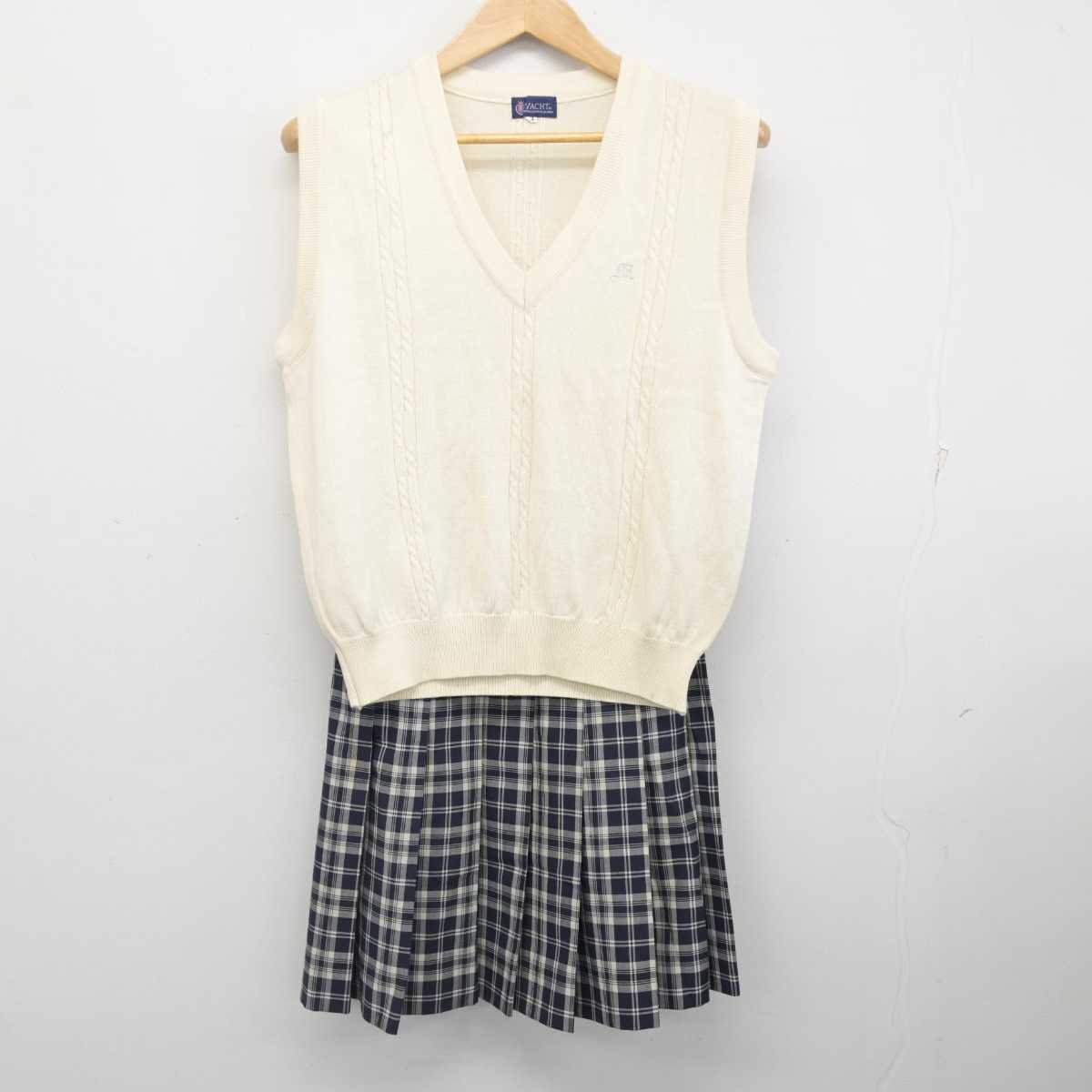 【中古】東京都 明星中学校・高等学校 女子制服 3点 (ニットベスト・スカート) sf083488