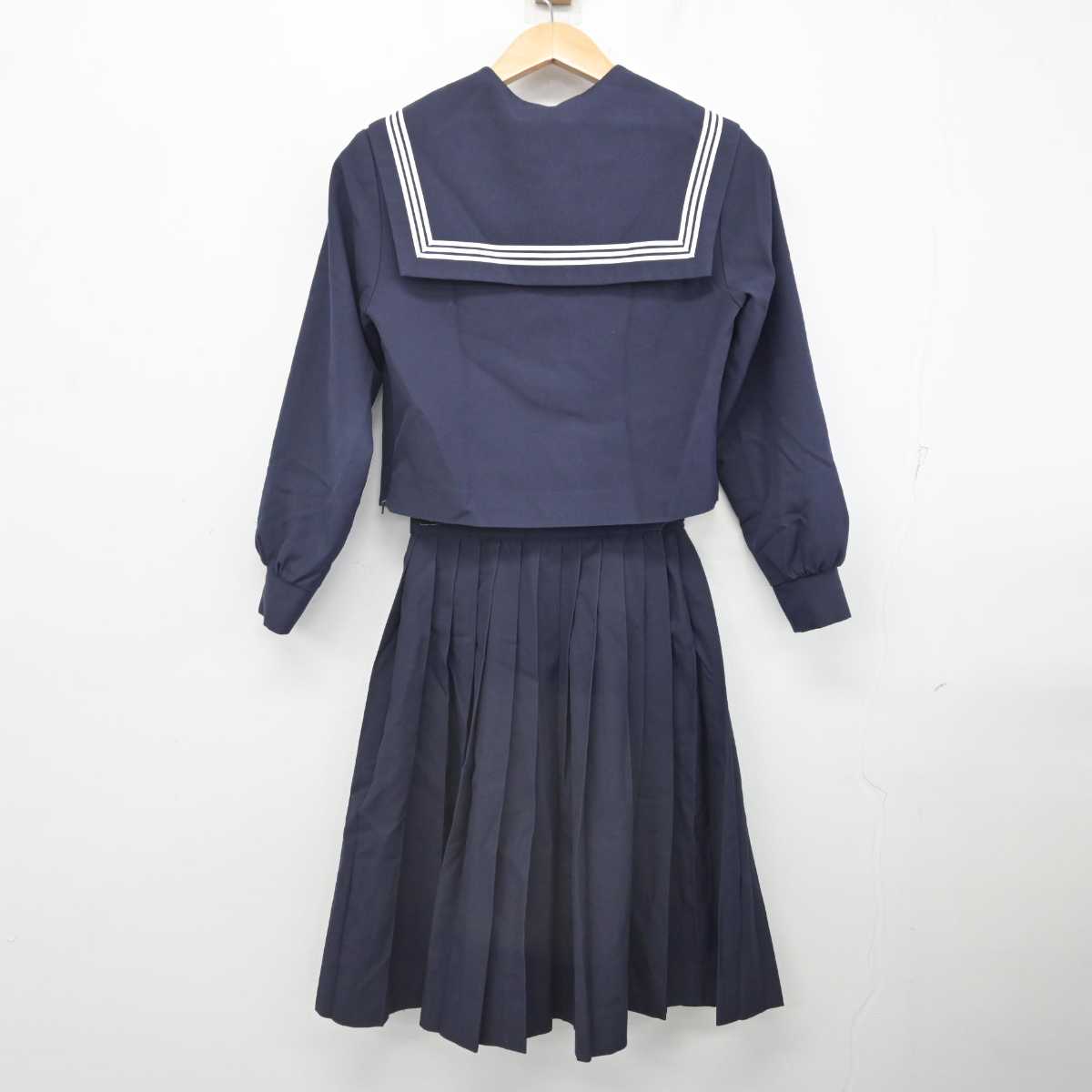 【中古】愛知県 古知野中学校 女子制服 2点 (セーラー服・スカート) sf083637