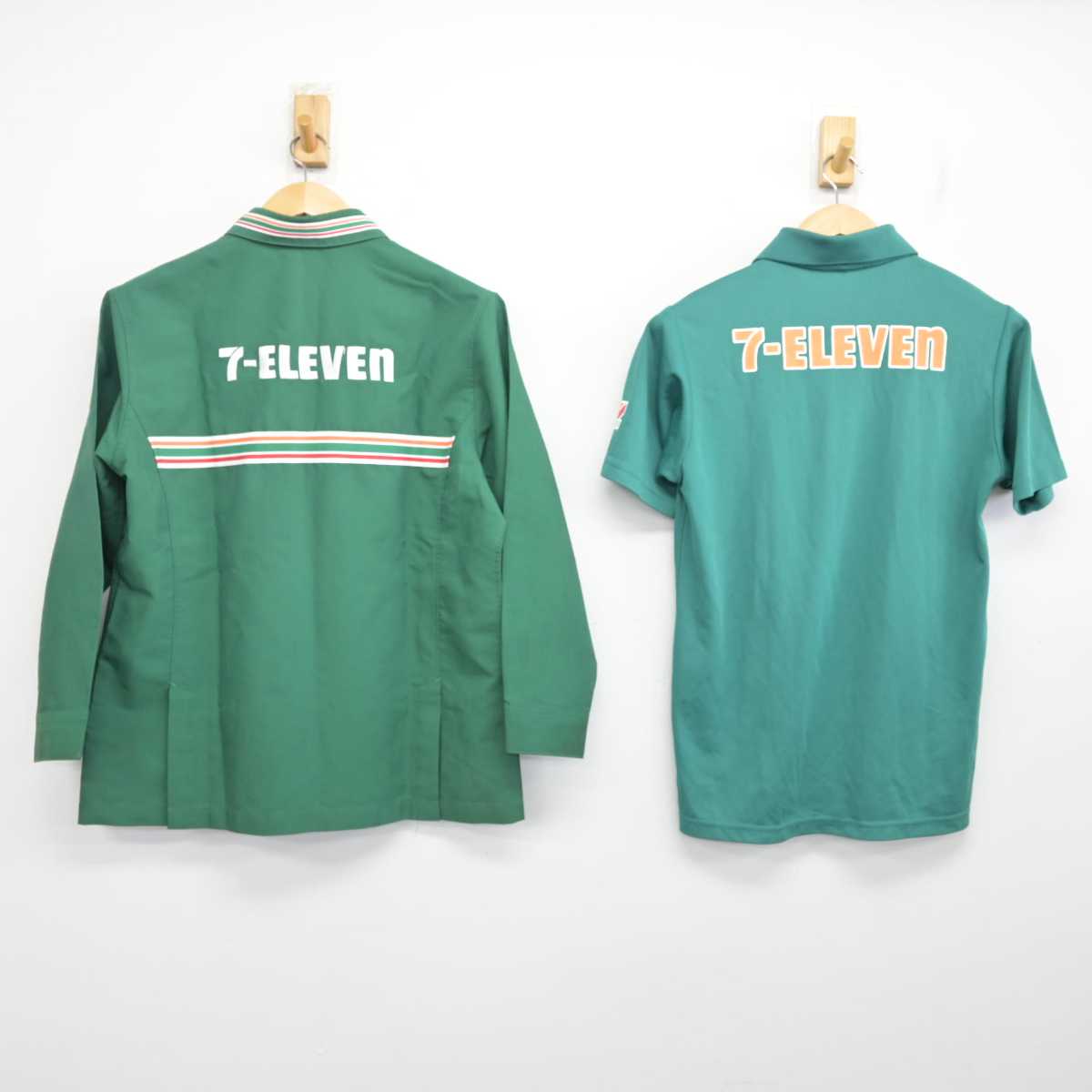 中古】 セブンイレブン 女子制服 2点 (ジャケット・シャツ) sf083725