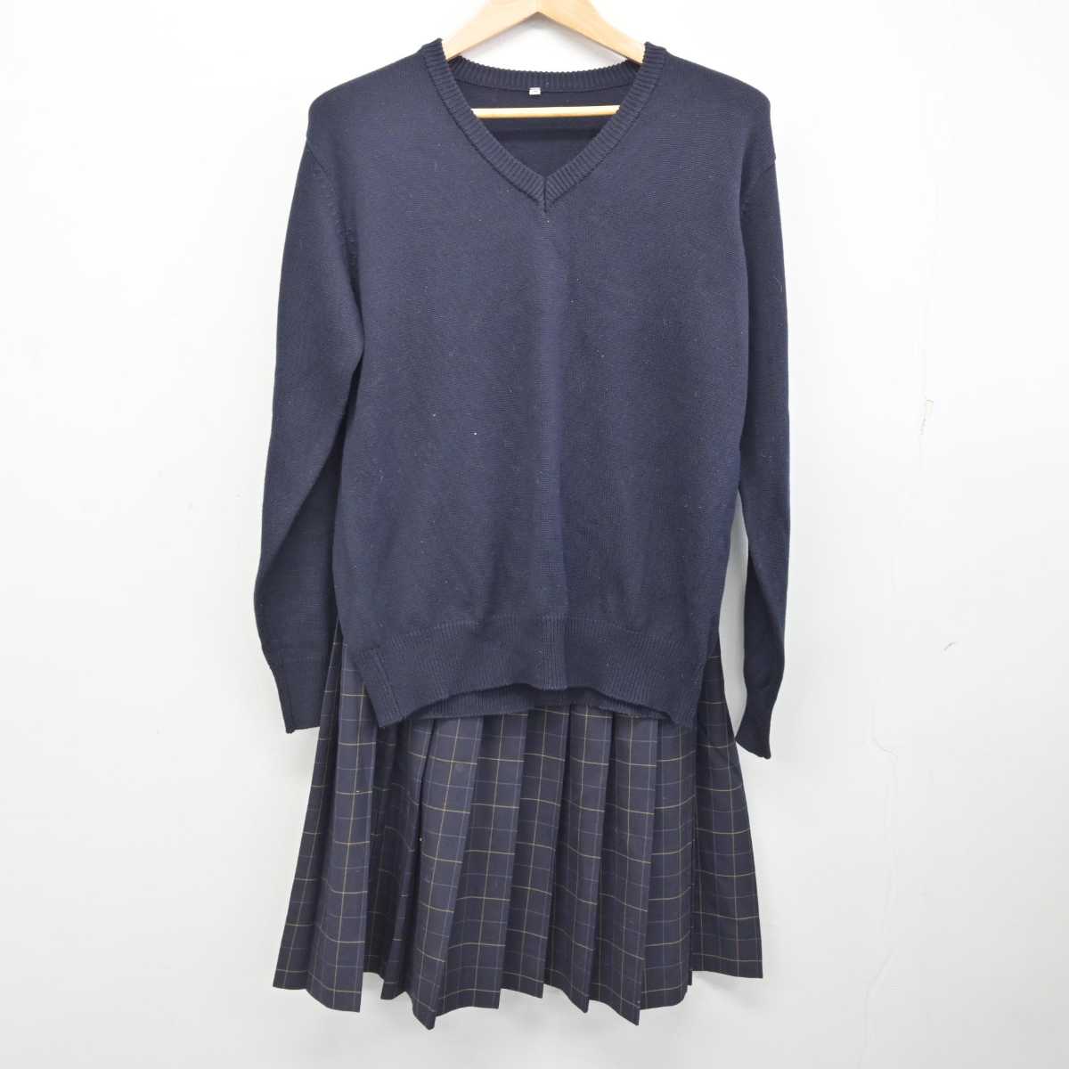 【中古】東京都 東村山市立第三中学校 女子制服 4点 (ブレザー・ニット・スカート) sf083790